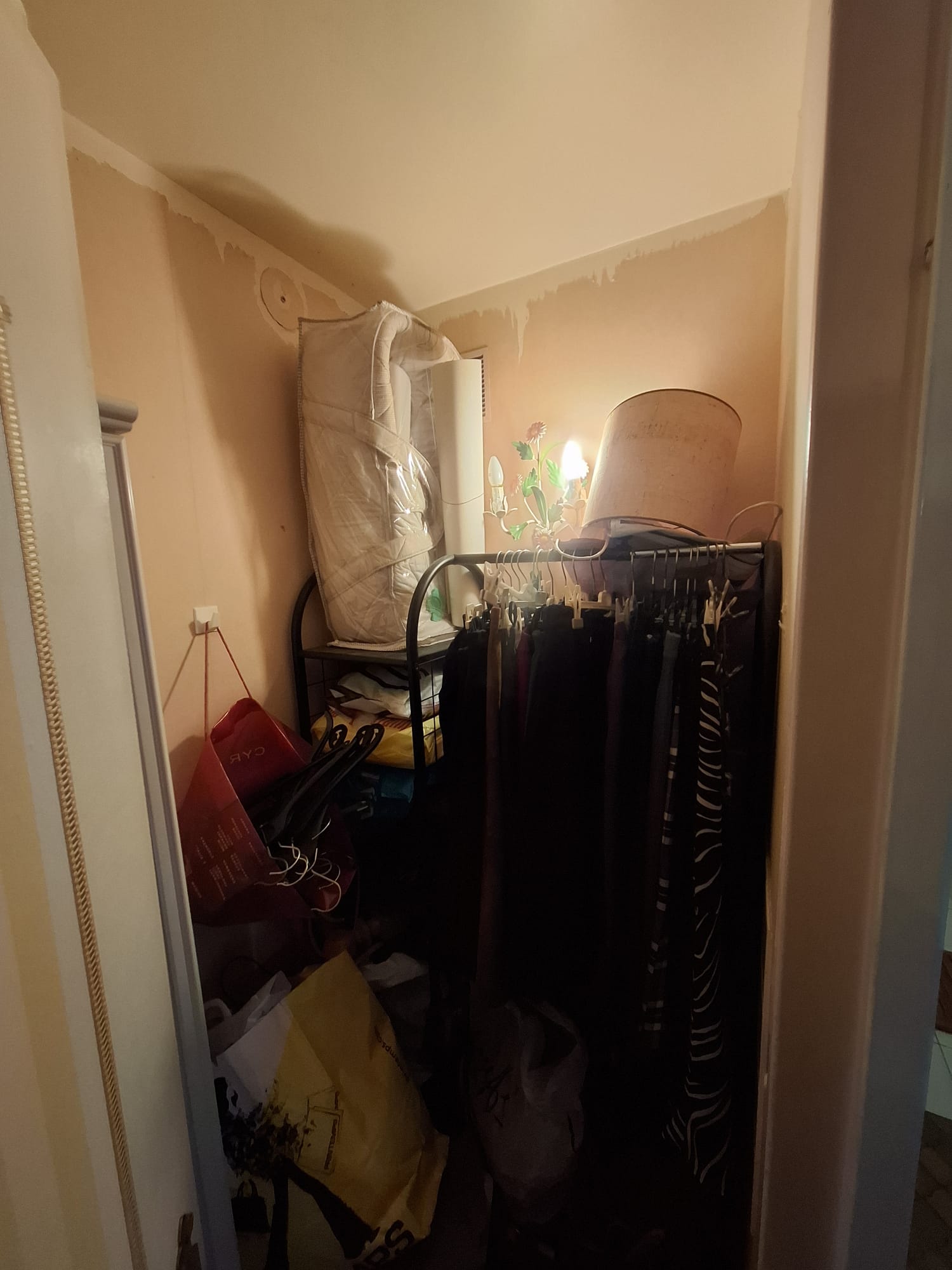 Création complète d’une salle de bain dans un ancien placard à Déville-lès-Rouen - Photo 2